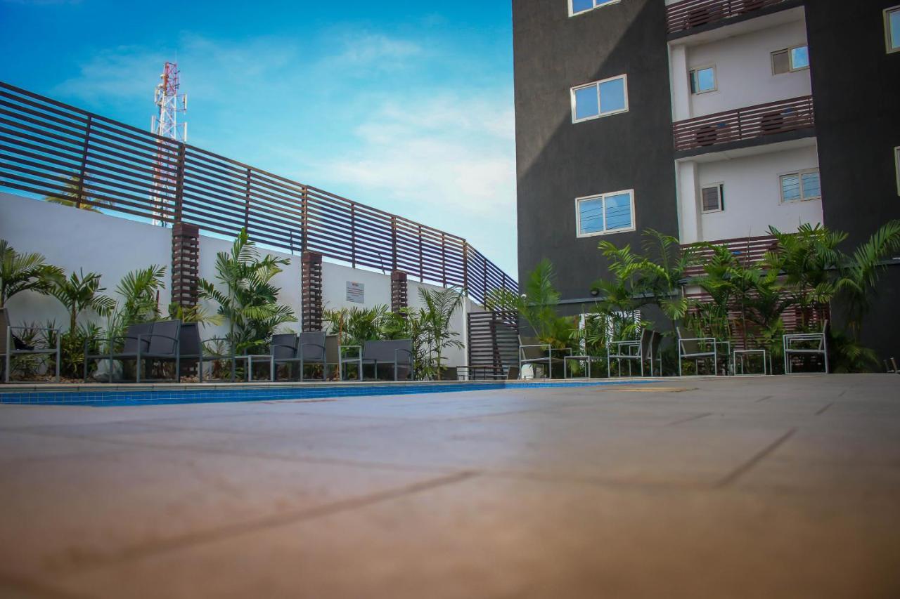 Earl Heights Suites Hotel Akra Dış mekan fotoğraf